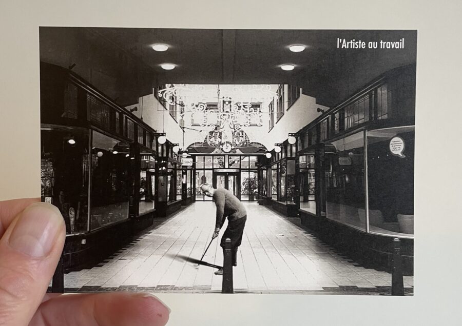Fotomontage, print op karton.